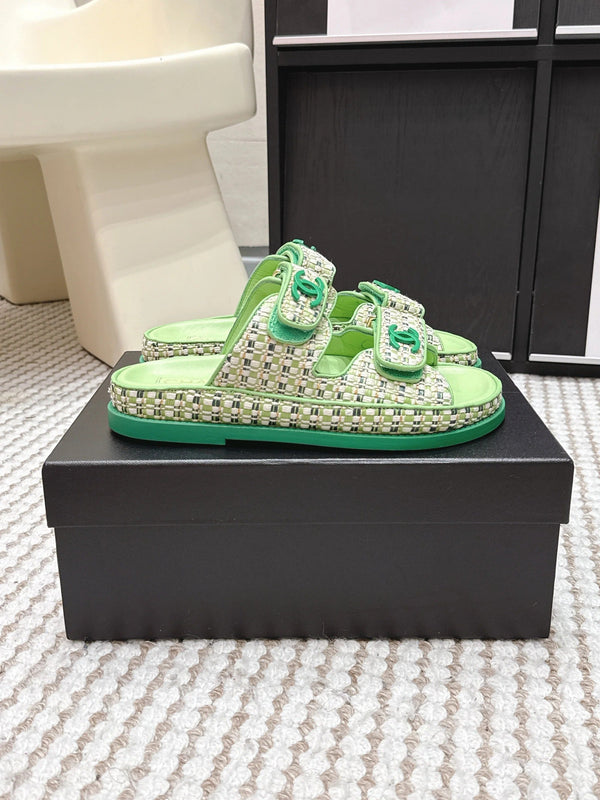 CC 26s Sandals Light Green Beige Leather Raffia 632392