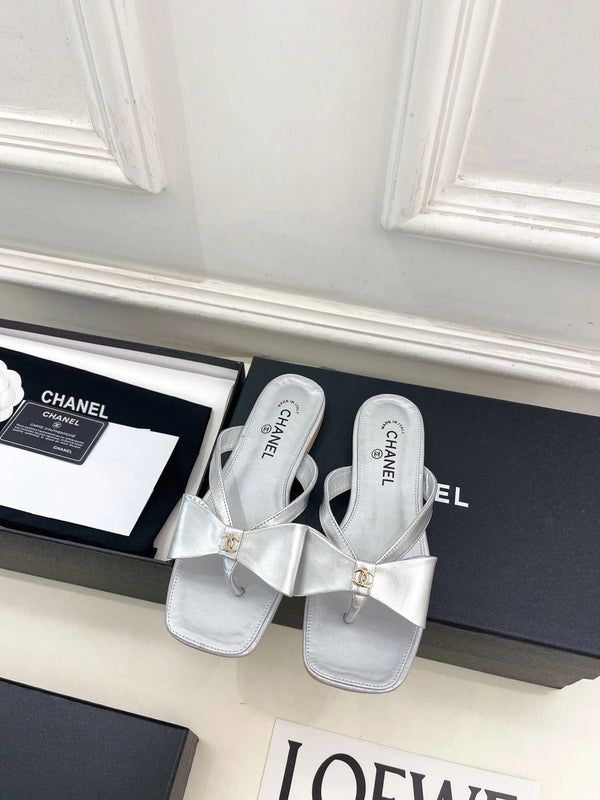 Chanel 2026 Double C Bow Flip-Flops Leather Sheepskin 831454
