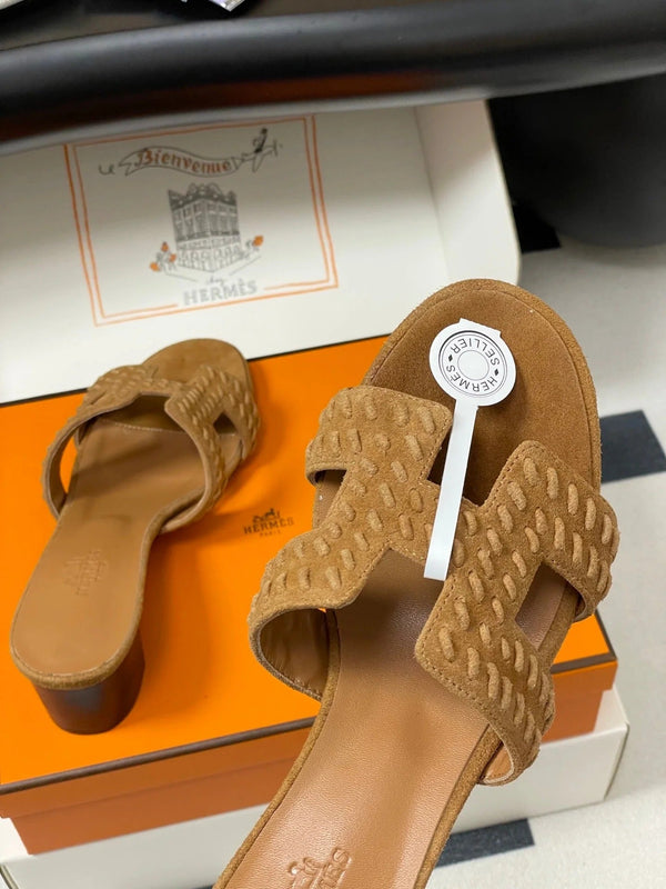 HM 25S ORAN HIGH‑HEEL SANDAL IN LIGHT BROWN SUEDE AND LAMBSKIN