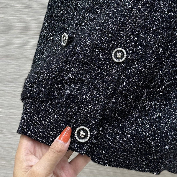 CHANEL SLEEVELESS TOP STYLE 74