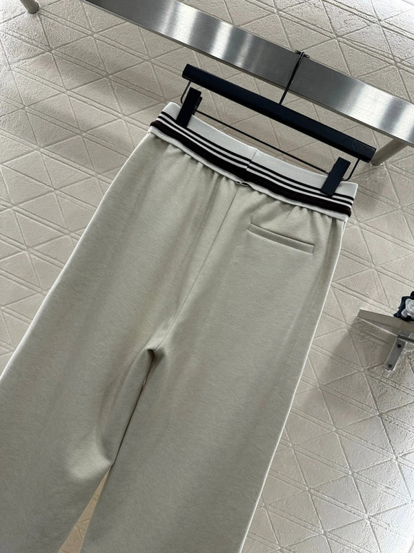 MIUMIU PANTS STYLE 767