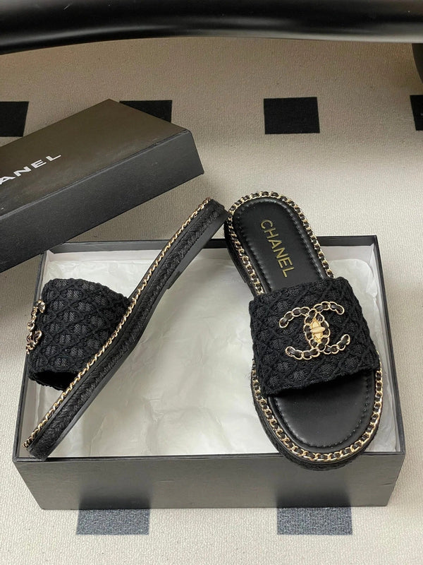 CC 26s Flat Slippers Black Gold Fabric Sheepskin 649487