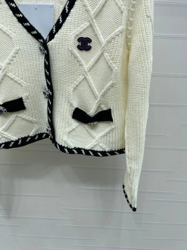 CHANEL 25S CARDIGAN STYLE 198