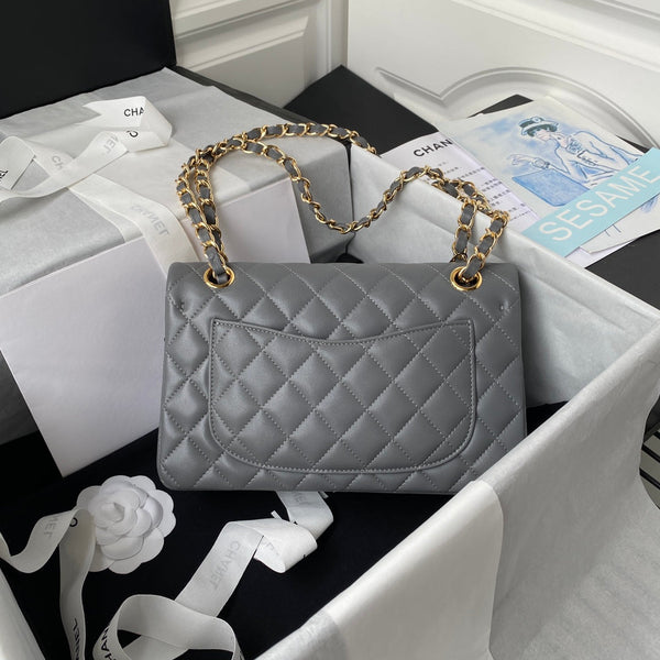 Medium Classic Flap Bag 23cm Grey Lambskin Gold Hardware