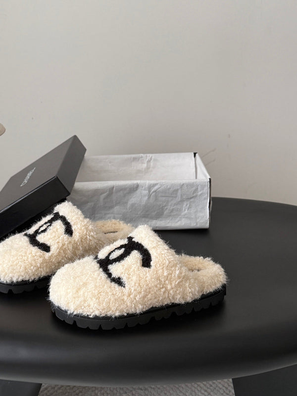 CC 2026 Slip-On Mules Wool 127837