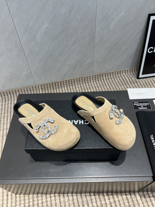 CC 25S Birkenstock Thick-Sole Loafers in Beige Velvet 442542