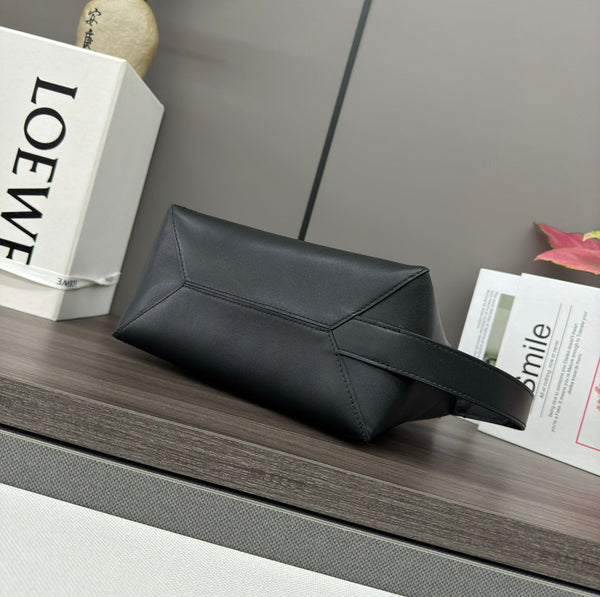 Loewe Puzzle Fold 22cm Handbag in Black Glossy Calfskin 274154