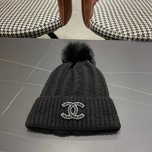 Chanel Knitted Beanie Black in Fibrous 979987