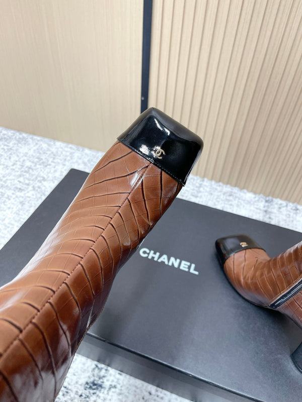 CHANEL Fall/Winter Chelsea Brown High Boots in Cowhide 591403