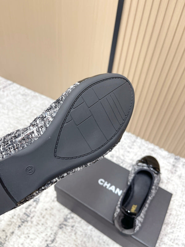 Chanel 26SS Ballet Flats Shoes Black in Lambskin with Fabric 591397