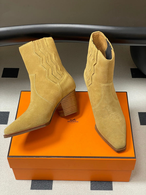 HM Lissa Chelsea Boots 70 Beige in Suede 593783