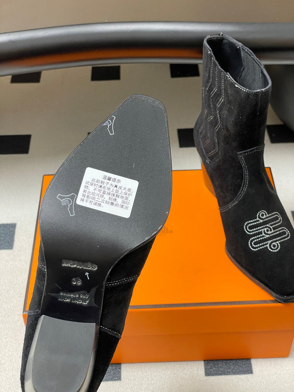 HM Lissa Chelsea Boots 70 Black in Suede 593784