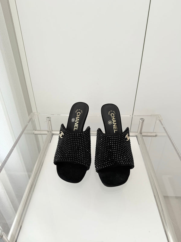 CC 26 Sandal 90 Black Rhinstone Deer Hide 597375