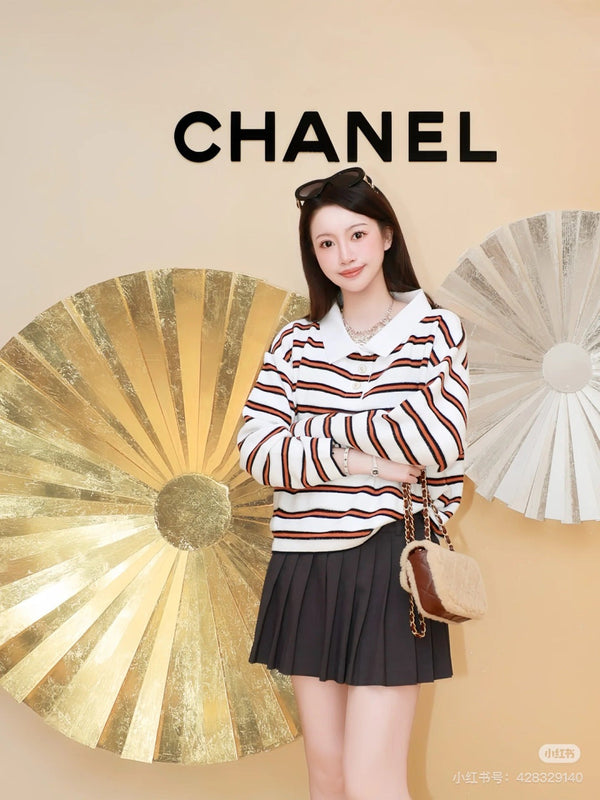 Chanel 26 Collared Color-Blocked Striped Polo White Red in Wool Blend 799250
