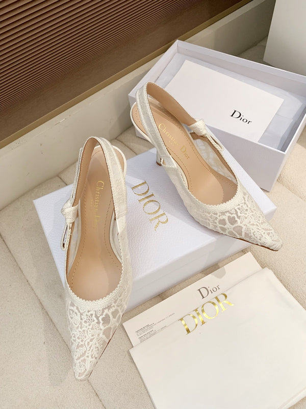CD Ribbon Lace Open-toe Ivory Sandals 95 in Sheepskin 598119