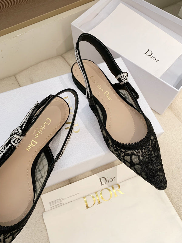 CD Ribbon Lace Open-toe Black Sandals in Sheepskin 598114