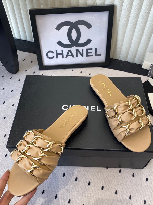 Chanel Early Spring Chain Slippers Beige in Lambskin 611716