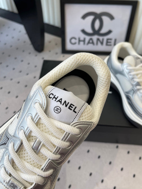 CC Sneaker White Silver Metallic in Cowhide 611669