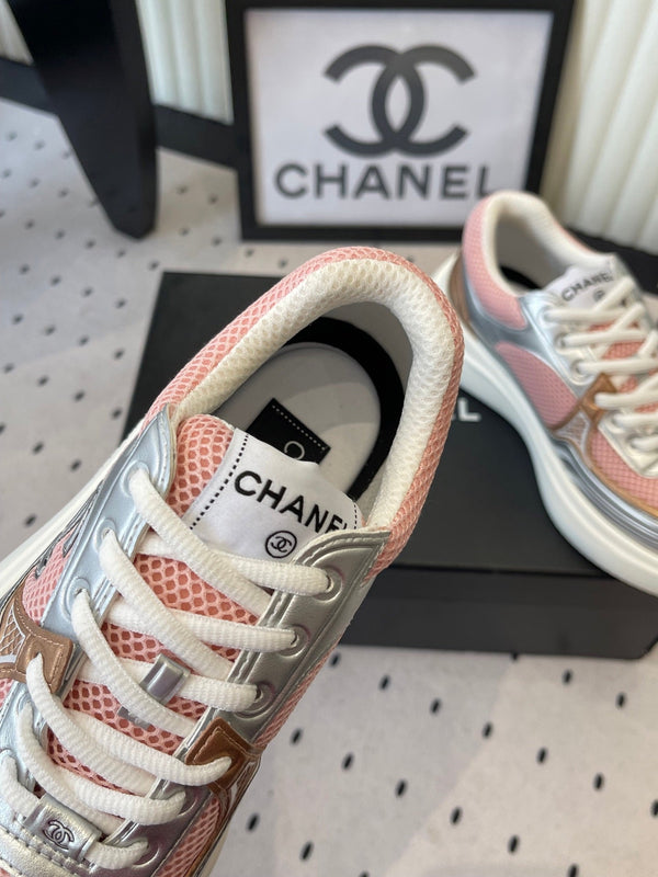 CC Sneaker Pink Silver Metallic in Cowhide 611668