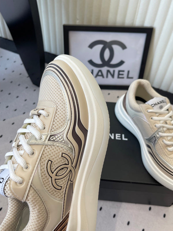 CC Sneaker Beige in Cowhide 611667
