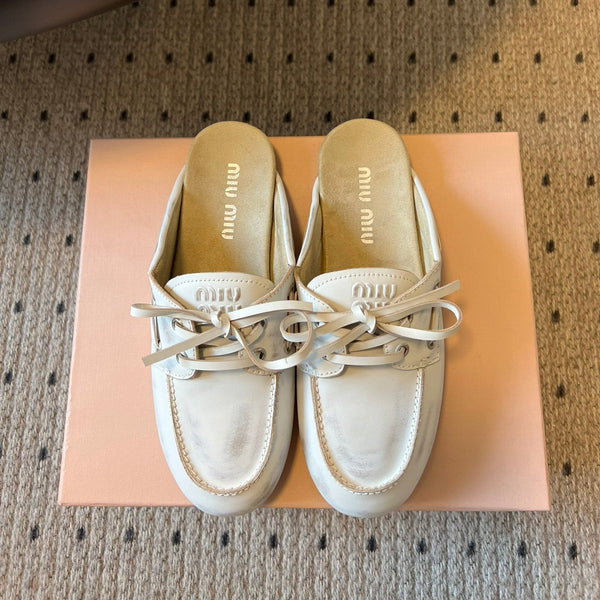 Miu Miu 26SS Mules Light Beige in Cowhide 614559