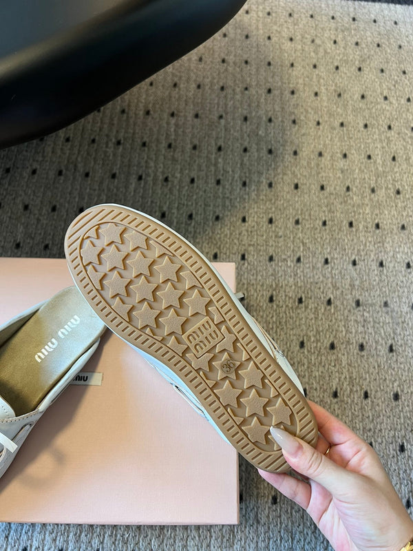Miu Miu 26SS Mules Light Beige in Cowhide 614559
