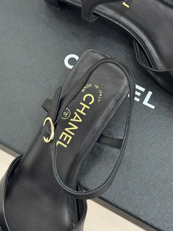 Chanel 26C Chain Bow Chunky Heel Sandals Black in Cowhide 615992