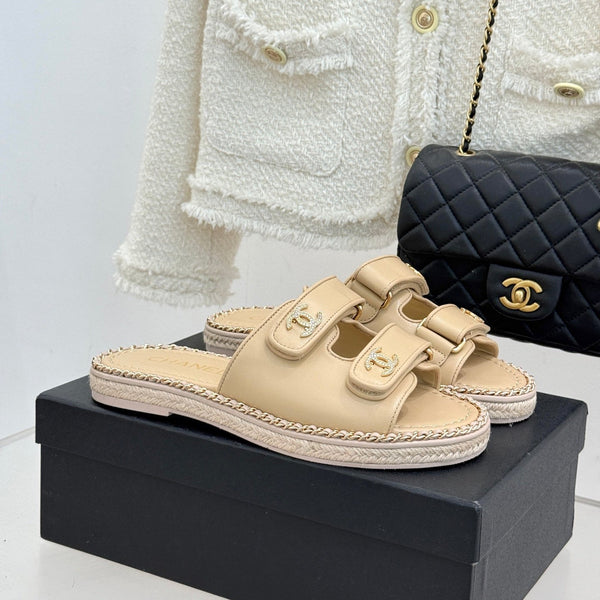 Chanel 26C Chain Double C Buckle Slippers Beige Cowhide 615786