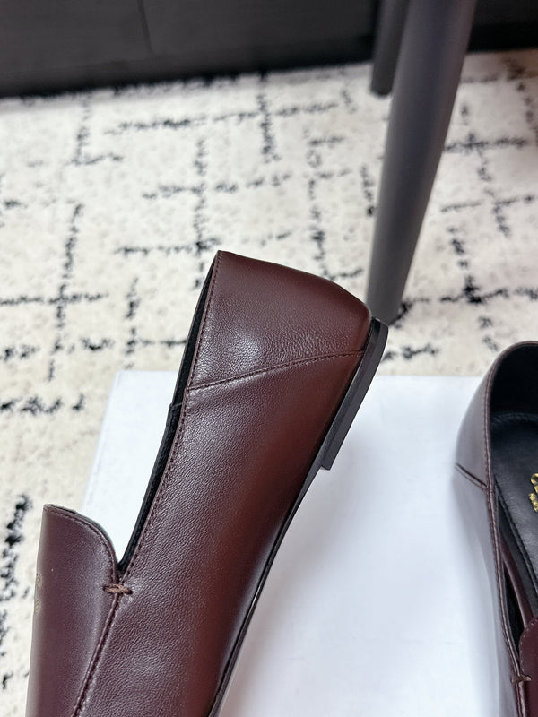 Celine 26 Aura Triomphe Loafer Burgundy in Lambskin 631124