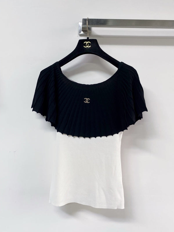Chanel Two-Tone Vest White Black in Polyester 125434