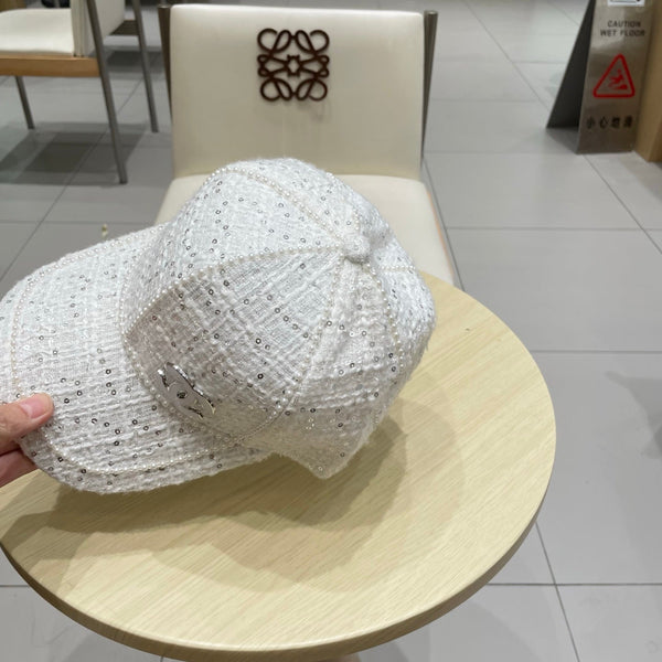 Chanel Baseball Cap With Heavy Pearl White in Cloth 192121