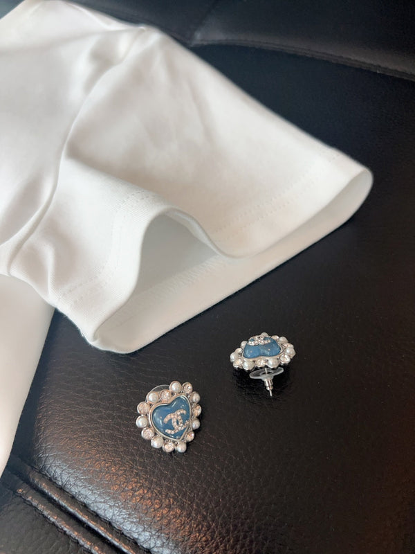 Chanel 26 Logo T-Shirt White in Cotton 161767