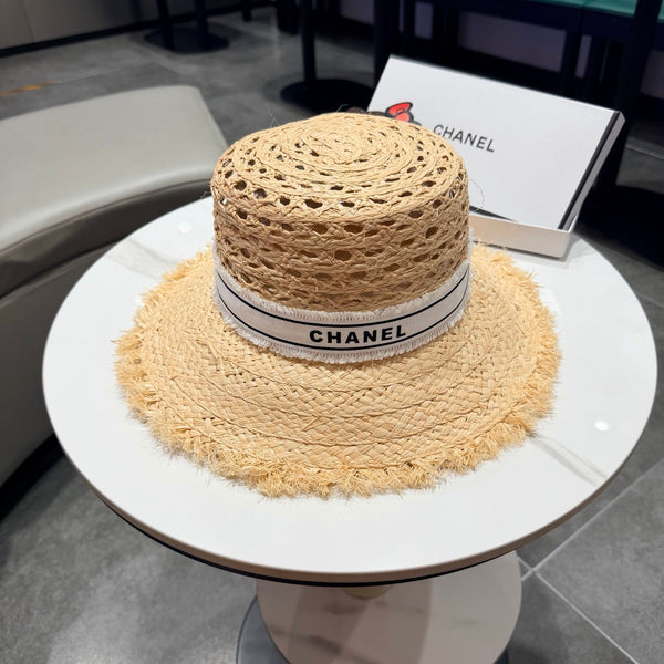 Chanel Straw hat Beige White in Raffia 197754