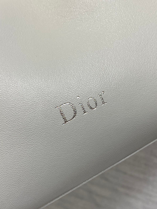 Dior 26 Bow Chain Bag in Light Gray Lambskin