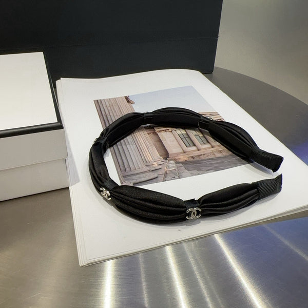 Chanel Headband Black in Cloth 201942