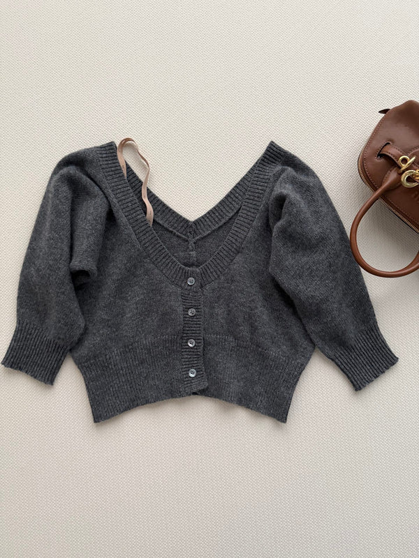 Miu 26 Logo Off-Shoulder Short Cardigan Grey in Cashmere 188141