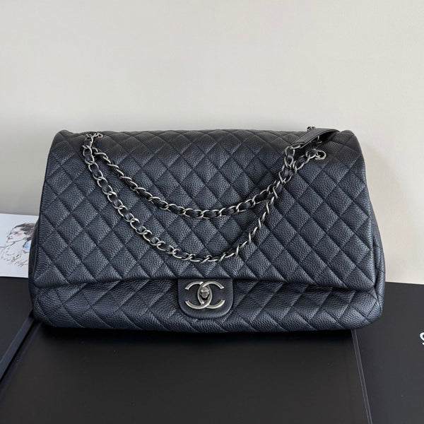 Chanel Carry-on bag 45cm Black in Cowhide