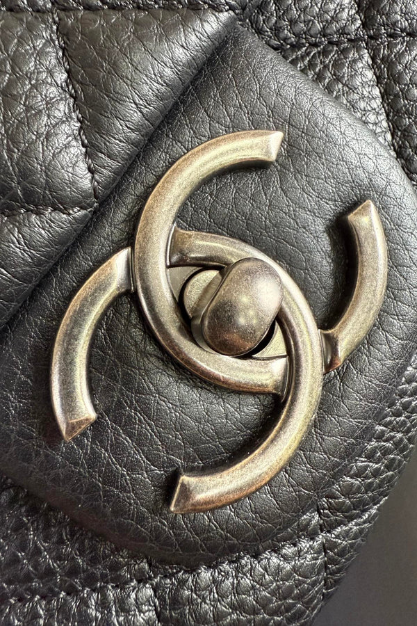 Chanel Carry-on bag 45cm Black in Cowhide