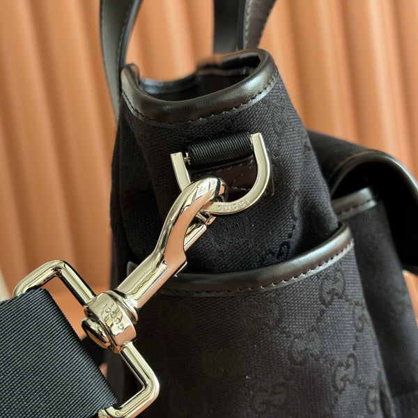 Gucci Cross Body Bag 23 Black in Canvas 284898