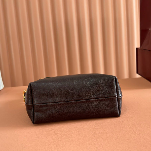 Gucci 26 Coach Shay Crossbody Bag 25.5 Brown in Cowhide 284954