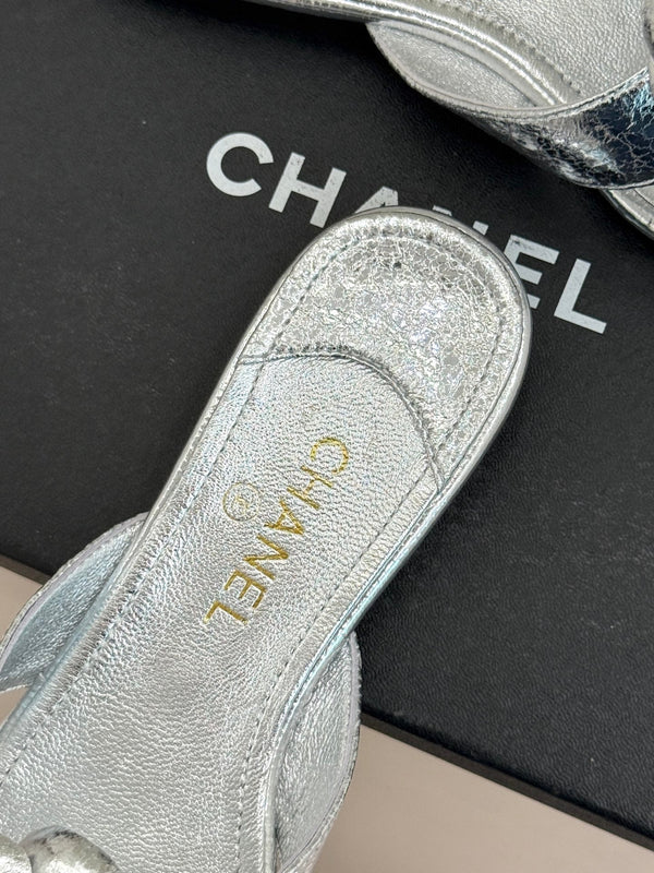 Chanel 26 Camellia Flip-Flops Silver in Cowhide 706389