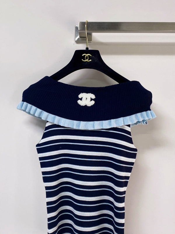 Chanel 26 Vest Navy Blue in Acrylic 283185
