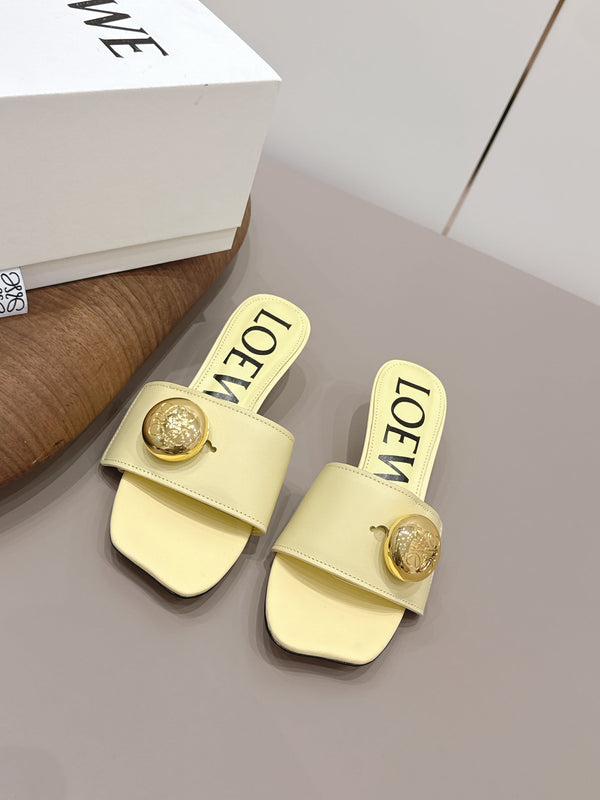 Loewe 26 Sandal 45 Light Yellow in Sheepskin 738734