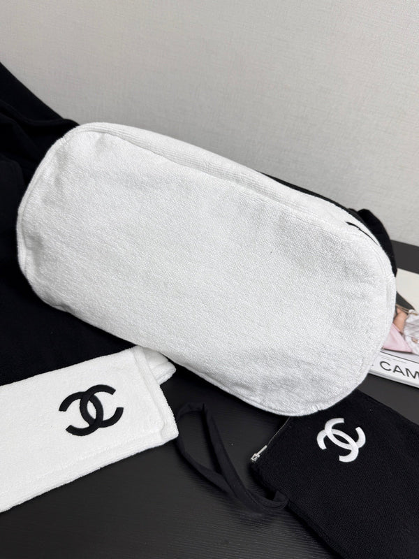 Chanel 2026 Beach Bag 60 Black in Cotton