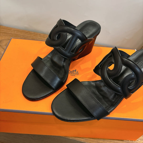 Hermès Sandal 60 Black in Calfskin 743965