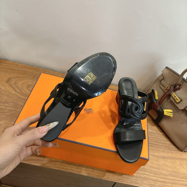 Hermès Sandal 60 Black in Calfskin 743965