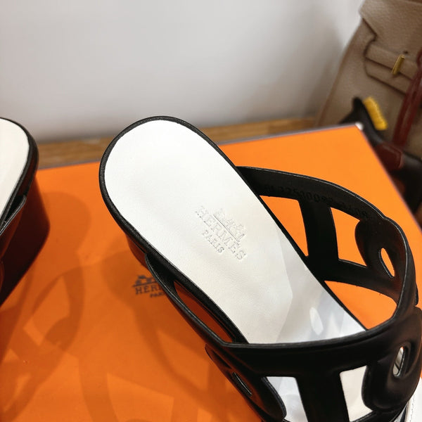 Hermès Sandal 60 Black White in Calfskin 743966