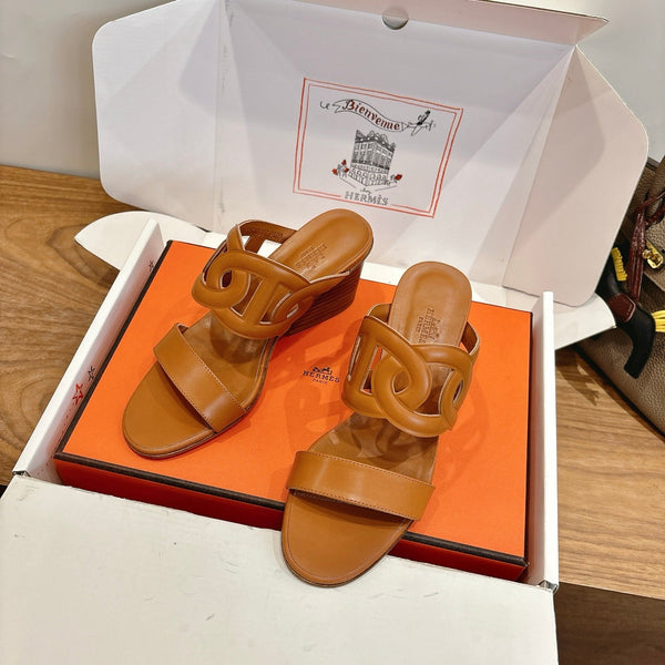 Hermès Sandal 60 Brown in Calfskin 743969