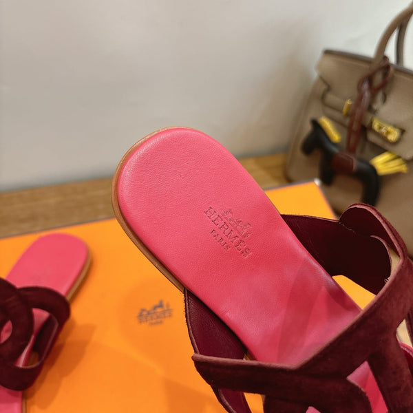 Hermès Sandal Burgundy Pink in Suede 743981