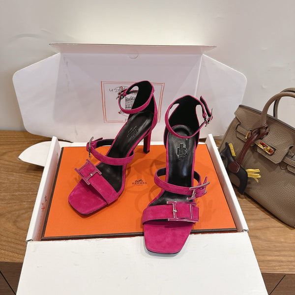 Hermès Liv Sandal 10.5 Pink in Deerskin 744076